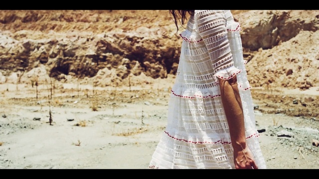 Video Reference: soil, girl