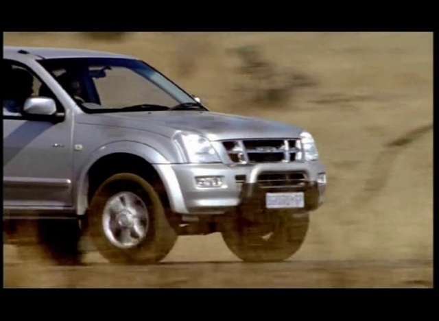 Video Reference: Land vehicle, Vehicle, Car, Isuzu d-max, Off-roading, Sport utility vehicle, Off-road vehicle, Mini SUV, Isuzu, Bumper