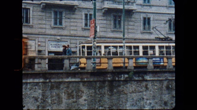 Video Reference: Architecture, Building, Window, Facade, Vehicle