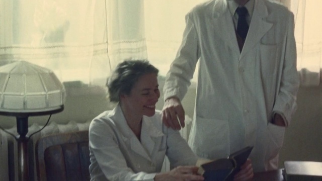 Video Reference: Hospital, Uniform, White-collar worker, Service