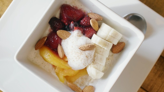 Video Reference: dessert, food, frozen dessert, breakfast, sweetness, dish