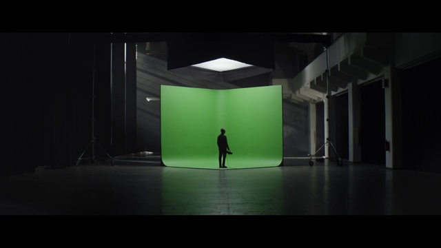 Video Reference: Stage, Performance, Film studio, Choreography, Performing arts, Photography, Darkness, Architecture, Performance art, Event