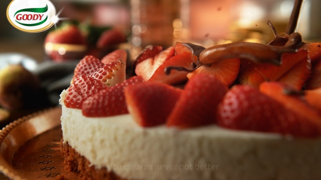 Video Reference: Food, Strawberries, Strawberry, Pavlova, Sweetness, Cuisine, Dish, Ingredient, Dessert, Cream
