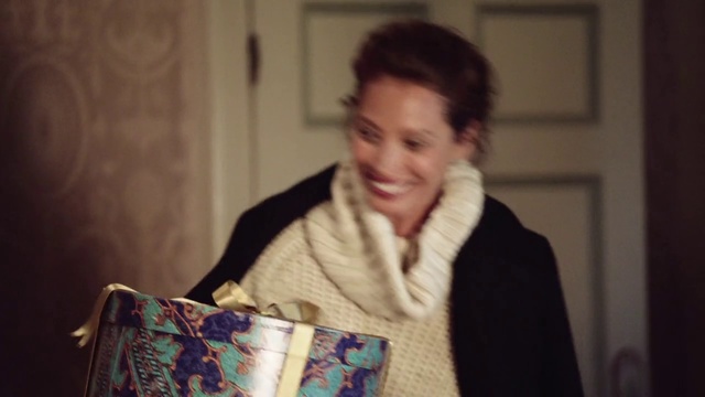 Video Reference: Smile, Textile, Wool, Scarf, Linens