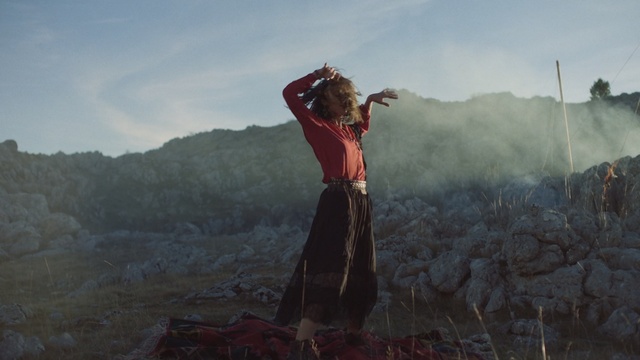 Video Reference: People in nature, Photograph, Beauty, Atmospheric phenomenon, Photography, Sky, Dress, Sunlight, Visual arts, Landscape