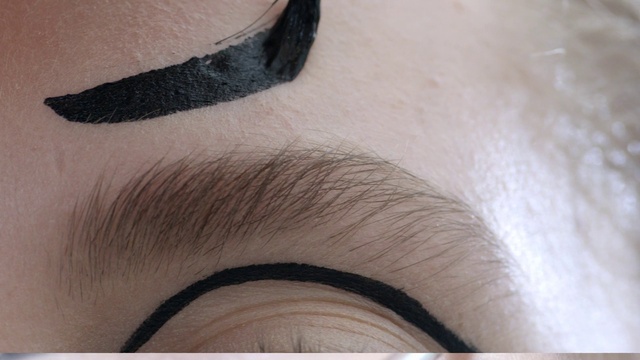 Video Reference: Eyebrow, Face, Eyelash, Skin, Eye, Eye shadow, Forehead, Organ, Close-up, Material property
