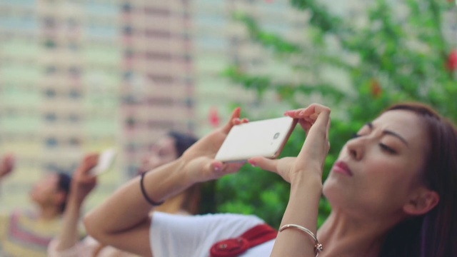 Video Reference: Fun, Leisure, Technology, Photography, Happy, Electronic device, Gadget, Smile, Child