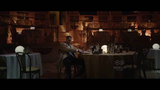 Video Reference: Screenshot, Darkness, Pc game, Adventure game, Scene, Photography, Conversation, Sitting, Animation, Midnight