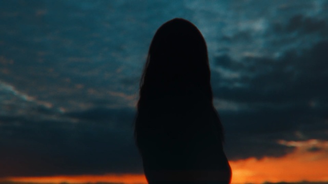 Video Reference: sky, atmosphere, cloud, darkness, silhouette, sunset, sunrise, dusk, horizon, night