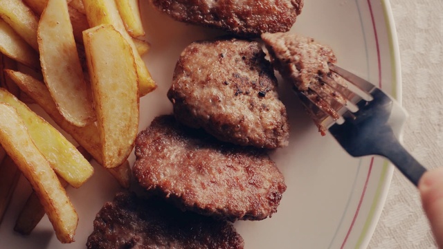 Video Reference: Dish, Food, Cuisine, Ingredient, Fried food, Comfort food, Patty, Junk food, Side dish, Produce