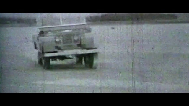 Video Reference: Combat vehicle, Vehicle, Mode of transport, Military vehicle, Land rover series, Car, Off-road vehicle, Tank
