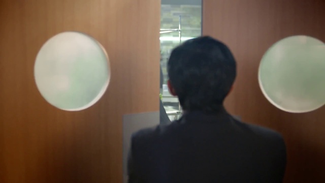 Video Reference: Light, Balloon, Sphere, Party supply, Circle