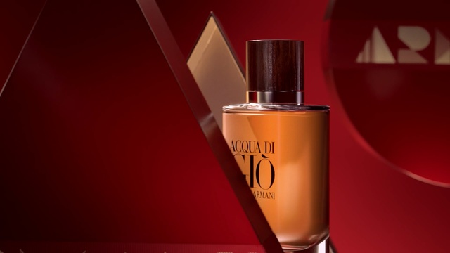 Video Reference: Perfume, Product, Beauty, Cosmetics, Liquid, Fluid, Bottle, Still life photography, Material property, Spray