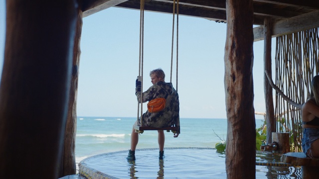 Video Reference: Water, Vacation, Fun, Sea, Ocean, Recreation, Vehicle, Tourism, Person