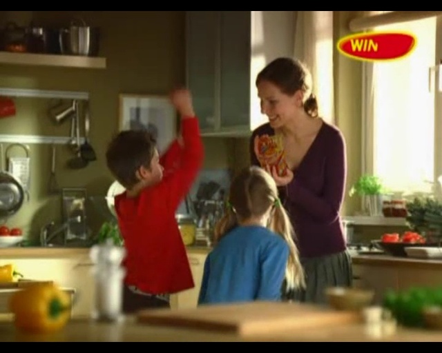 Video Reference: Cooking, Kitchen, Cook, Food, Room, Meal, Service, Chef, Cookware and bakeware, Person