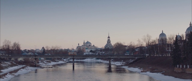 Video Reference: waterway, sky, river, winter, town, city, water, freezing, urban area, reflection