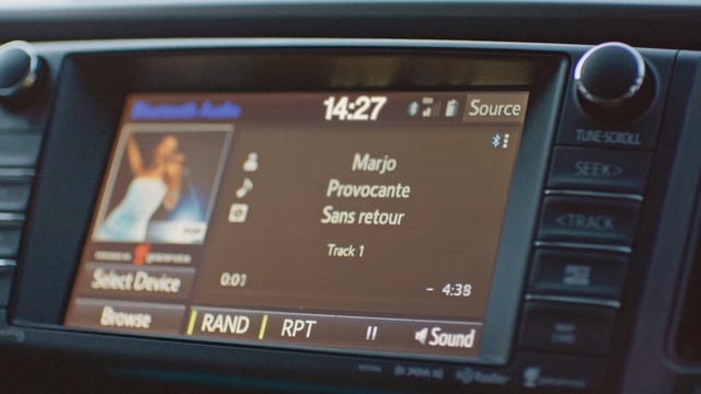 Video Reference: car, technology, vehicle, multimedia, electronics, automotive design, vehicle audio, gps navigation device, automotive navigation system, compact car, Person