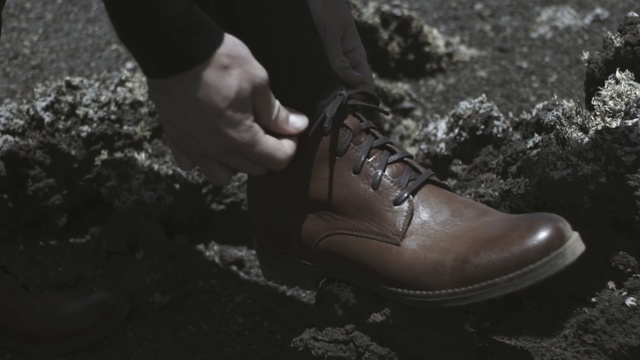 Video Reference: Shoe, Footwear, Boot, Brown, Photography, Outdoor shoe, Work boots, Hiking boot, Sneakers, Athletic shoe