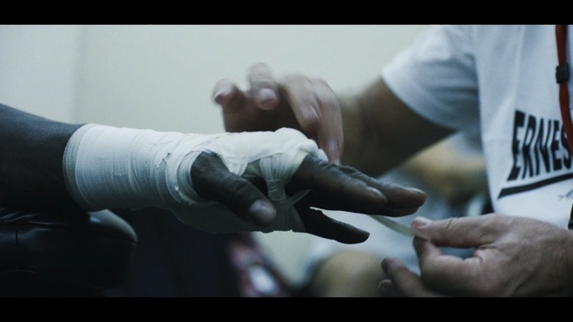 Video Reference: hand, finger, arm, service, nail, thumb