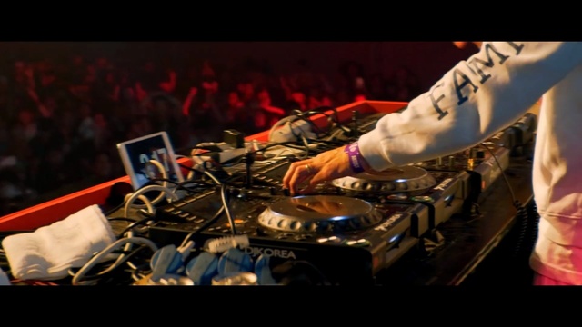 Video Reference: performance, stage, music, computer wallpaper