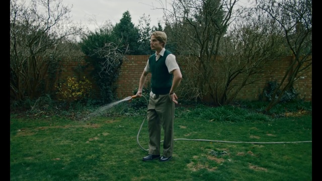 Video Reference: Grass, Lawn, Iron, Golfer, Grassland, Leaf, Standing, Tree, Shrub, Grass, Person