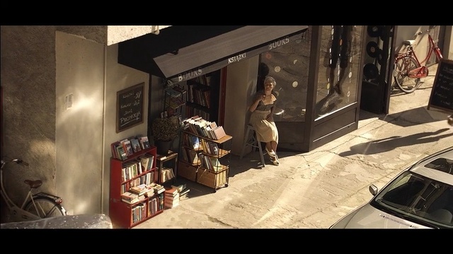 Video Reference: Display window, Screenshot, Room, Photography, Animation, Adventure game, Street, Window, Building, Toy