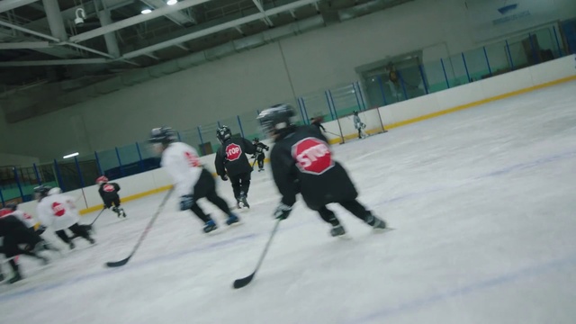 Video Reference: Sports, Ice hockey, Hockey, Team sport, Ice rink, Stick and Ball Games, Hockey protective equipment, Tournament, Rink bandy, Ball game