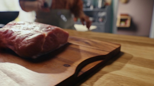Video Reference: Food, Meat carving, Ingredient, Meat cutter, Wood, Recipe, Cuisine, Red meat, Beef, Dish