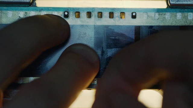 Video Reference: leg, hand, finger, human body, girl, thigh, foot, nail