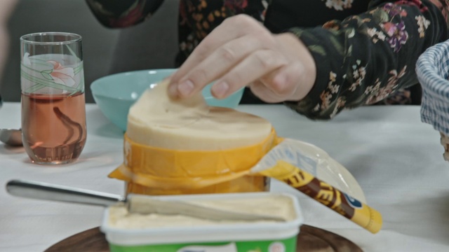 Video Reference: Food, Cuisine, Dish, Dessert, Ingredient, Buttercream, Frozen dessert