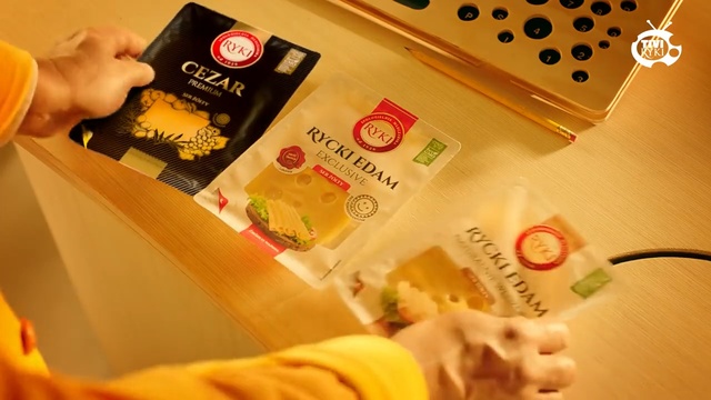 Video Reference: Material property, Snack, Fawn