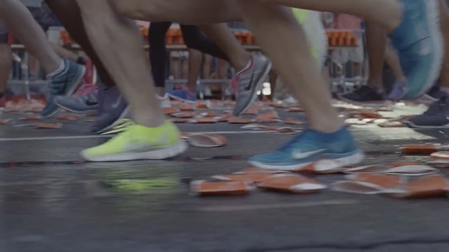 Video Reference: Human leg, Leg, Footwear, Shoe, Calf, Thigh, Human body, Running, Fun, Recreation