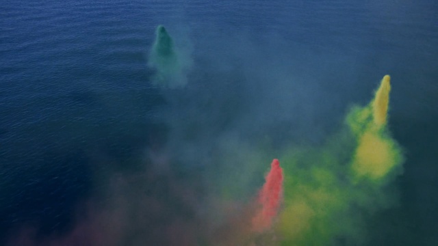 Video Reference: water, sea, geological phenomenon, atmosphere, ocean, sky, calm, wave, marine biology, computer wallpaper