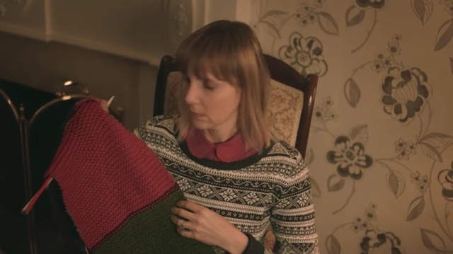 Video Reference: Hair, Shoulder, Lady, Neck, Long hair, Head, Beauty, Skin, Arm, Joint, Person