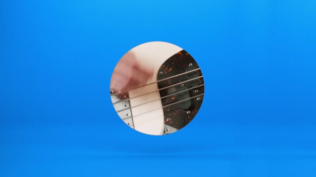 Video Reference: sky, daytime, circle