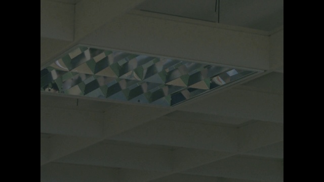 Video Reference: Light, Line, Architecture, Daylighting, Wall, Lighting, Floor, Tile, Pattern, Triangle