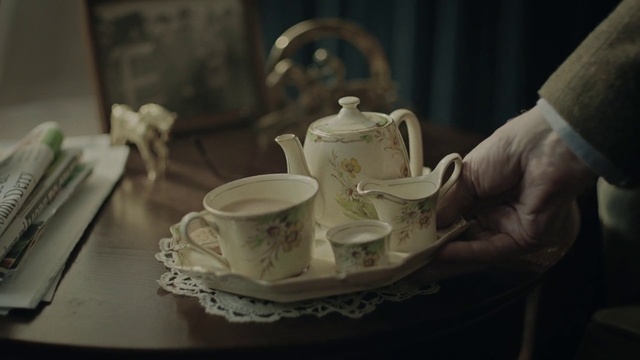 Video Reference: Teapot, Porcelain, Cup, Tableware, Serveware, Teacup, Cup, Saucer, Drinkware, Still life photography