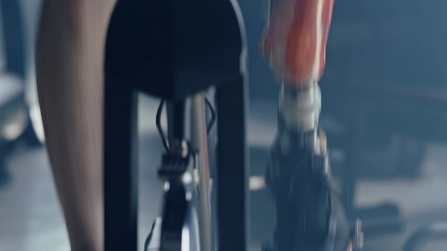 Video Reference: Human leg, Joint, Leg, Footwear, Knee, Thigh, Wetsuit, Shoe, Human body, Jeans