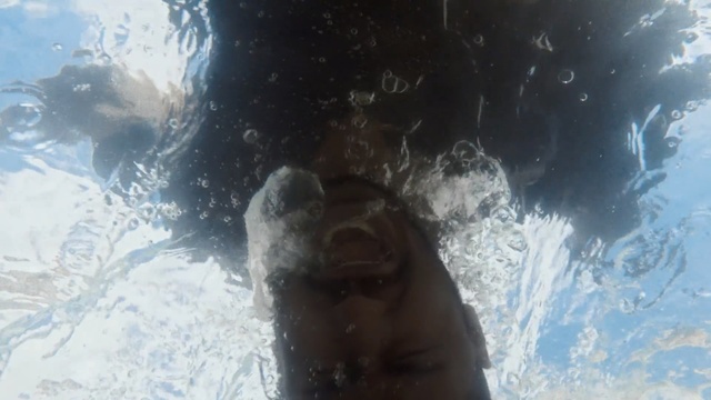 Video Reference: water, sky, geological phenomenon, freezing, earth, ice