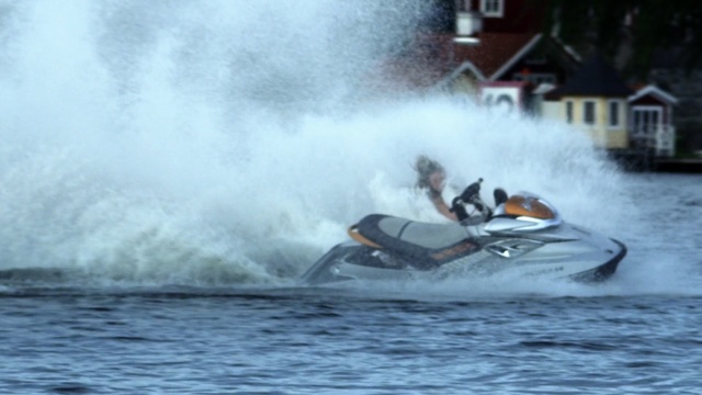 Video Reference: Personal water craft, Water transportation, Jet ski, Water sport, Boating, Vehicle, Outdoor recreation, Sports, Recreation, Powerboating