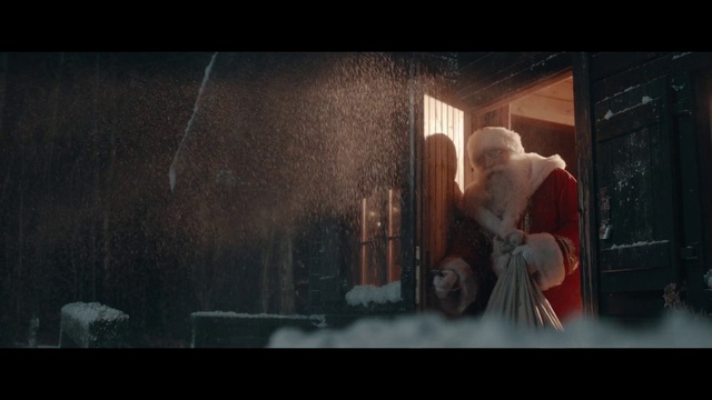 Video Reference: Scene, Screenshot, Human, Digital compositing, Darkness, Fiction, Photography, Fictional character, Art, Movie