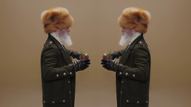 Video Reference: Fur, Fur clothing, Parka, Coat, Jacket, Outerwear, Fashion, Hood, Textile, Overcoat