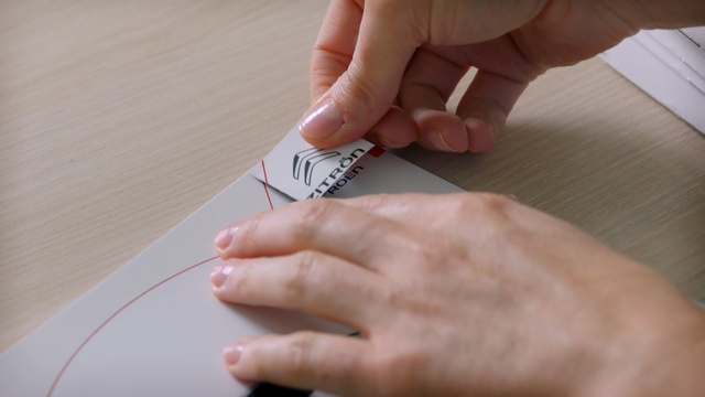 Video Reference: Nail, Finger, Hand, Material property, Thumb, Paper