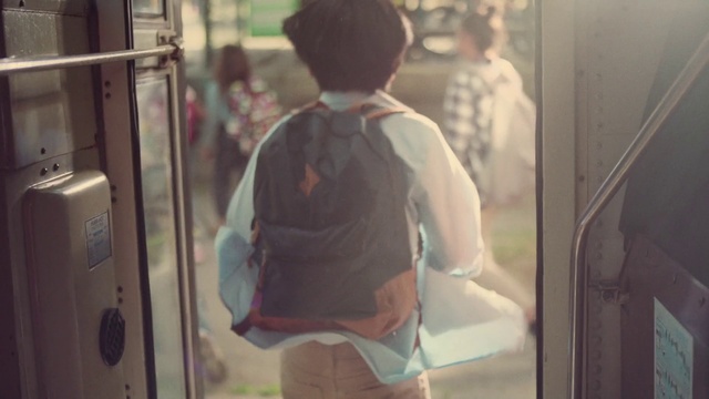 Video Reference: Snapshot, Shoulder, Standing, Child, Back, Photography, Toddler, Black hair