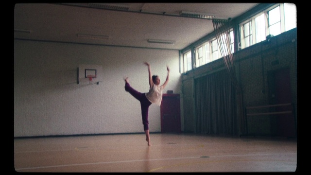 Video Reference: Ballet dancer, Dance, Ballet, Performing arts, Performance art, Choreography, Performance, Floor, Modern dance, Event