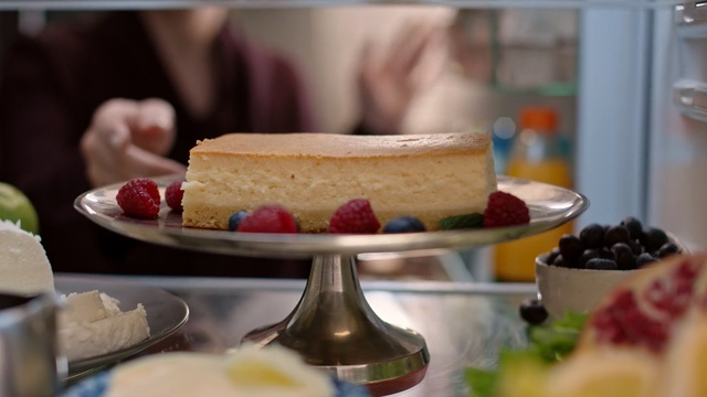 Video Reference: Food, Cuisine, Dish, Dessert, Sweetness, Cheesecake, Ingredient, Baked goods, Cake, Baking