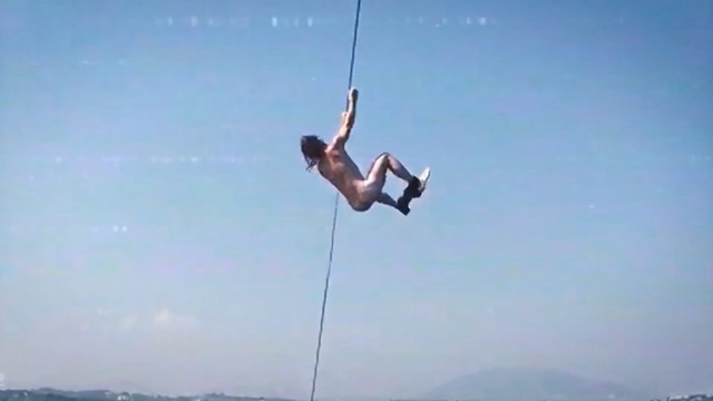 Video Reference: jumping, extreme sport, adventure, sky, bungee cord, windsports, recreation, bungee jumping