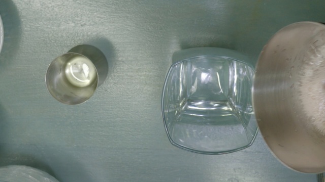 Video Reference: lighting, glass, product, drinkware, Person