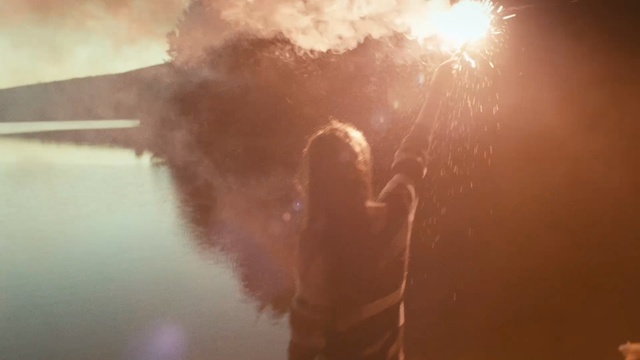 Video Reference: Backlighting, Light, Atmospheric phenomenon, Smoke, Sky, Sunlight, Sparkler, Heat, Lens flare, Photography