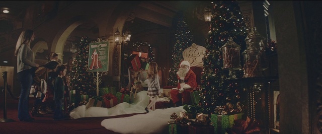 Video Reference: Christmas, Tree, Event, Room, Performance, Nativity scene, Christmas eve, Interior design, Scene, Night